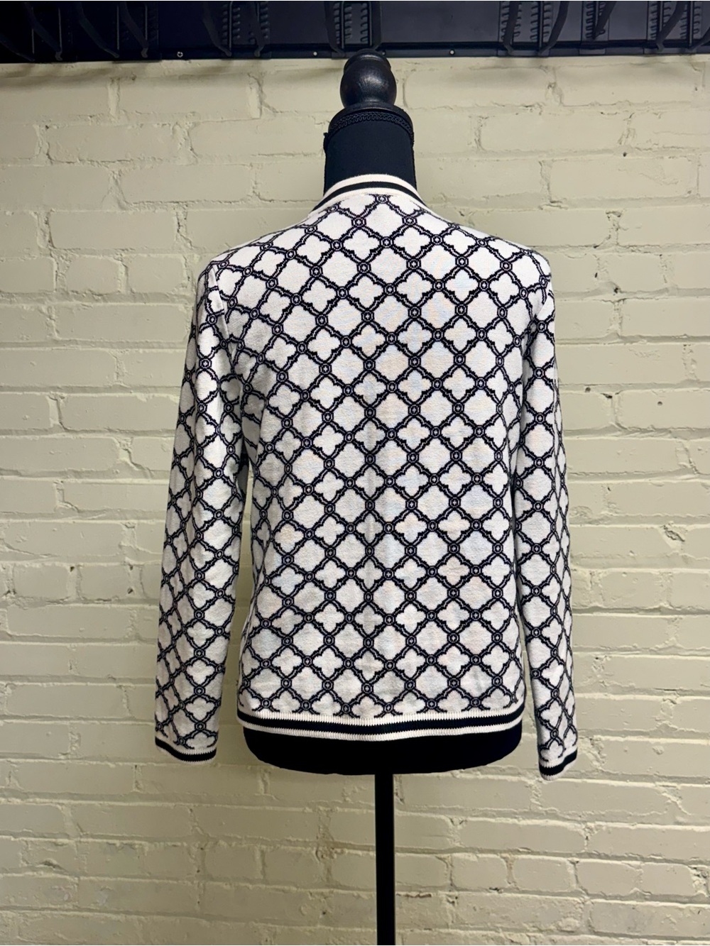 Talbots, Women’s White & Black Lattice Print Sweater, Size Small - Picture 7 of 12